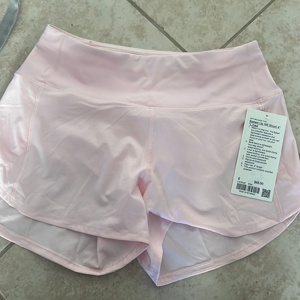 Viral milkshake🥛NWT LULULEMON SPEED UP HR SHORT 4” LINED🥛